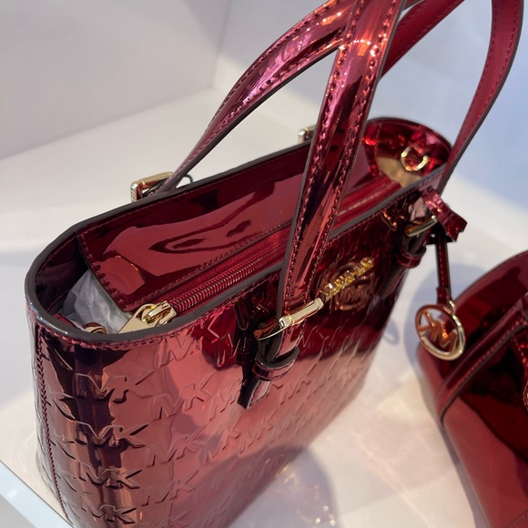 MICHAEL KORS Jet Set Extra-Sm Metallic Logo Debossed Convertible TZ Tote
Cherry - Picture 8 of 16
